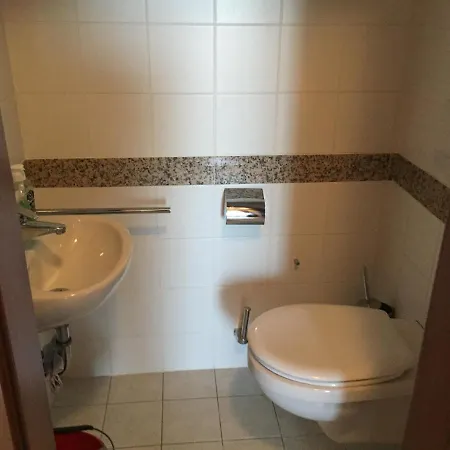 公寓 Strandkoezeli Panoramas 4 Fos Badacsonytomajon *