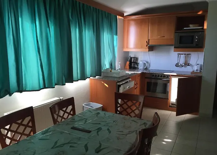 Strandkoezeli Panoramas 4 Fos Badacsonytomajon * Бадачоньтомай